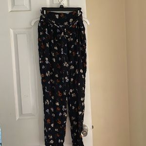 American Eagle Lose Pants